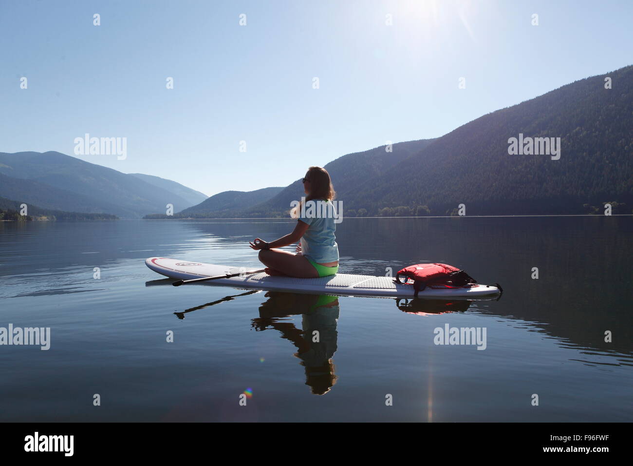 Stand Up Paddle Boarding, Yoga, Kootenay Lake, Nelson Brtish Columbia
