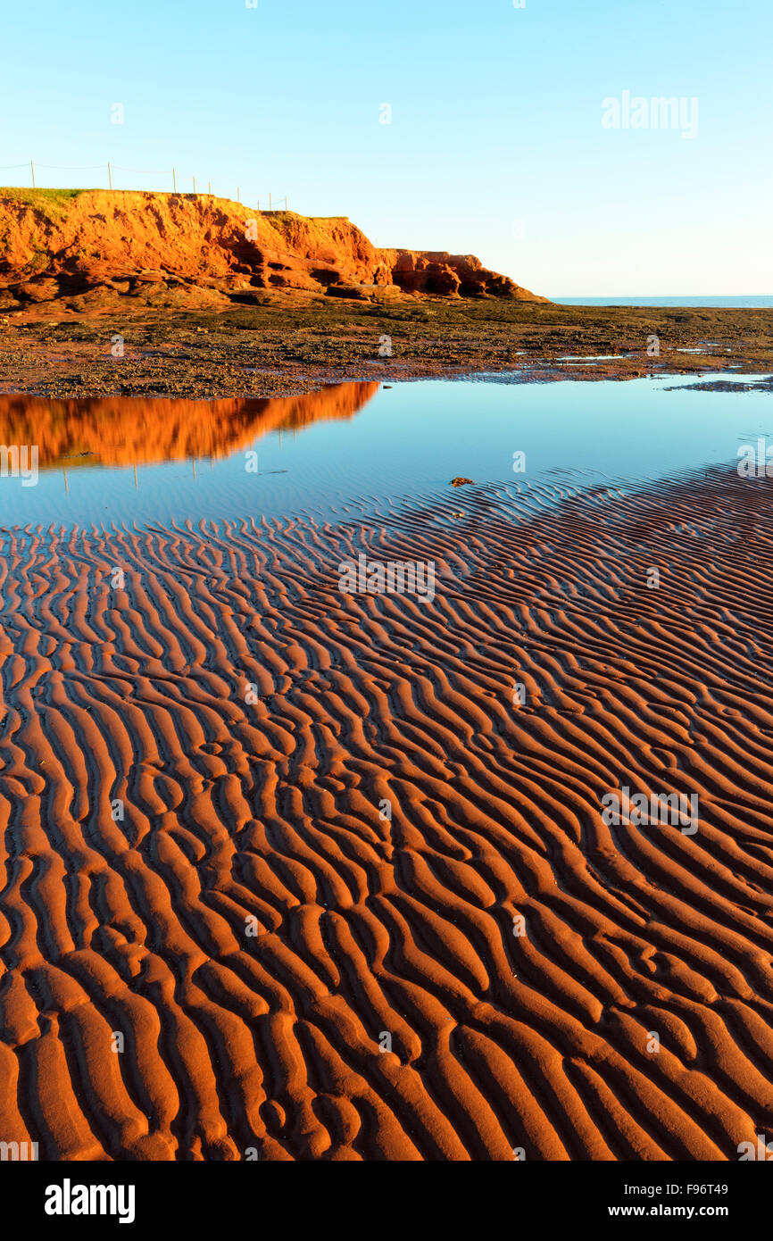 Sandstone cliff, Canoe Cove, Prince Edward Island, Canada Stock Photo