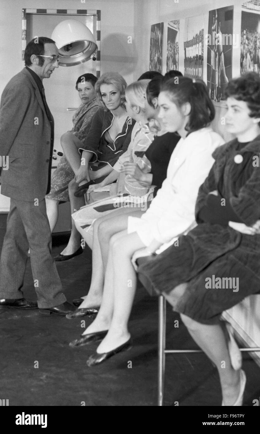 Dem Täter auf der Spur: Das Fenster zum Garten, TV Serie, Deutschland