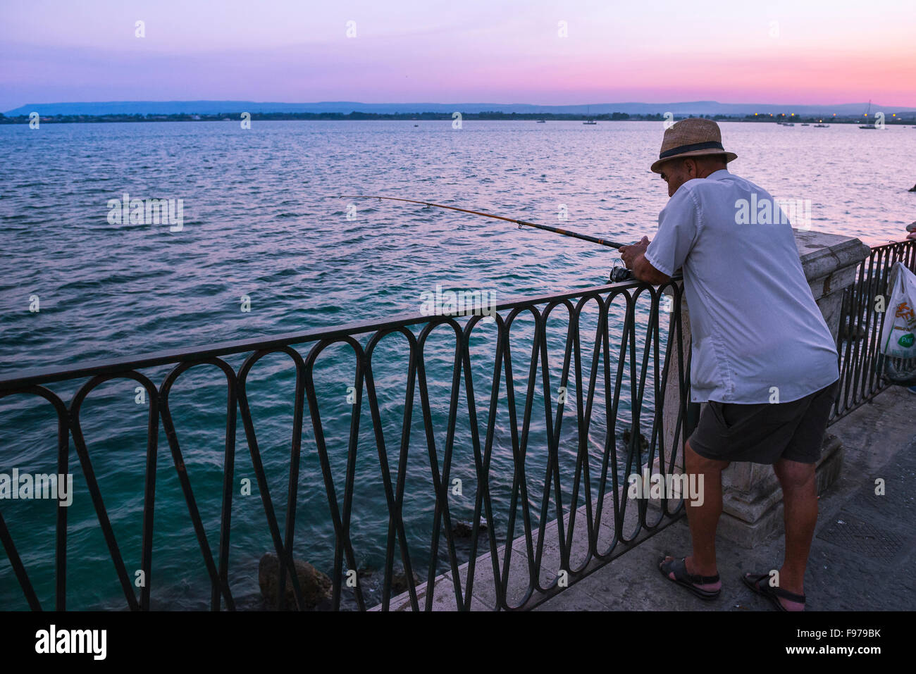 Man fishing alone hi-res stock photography and images - Alamy