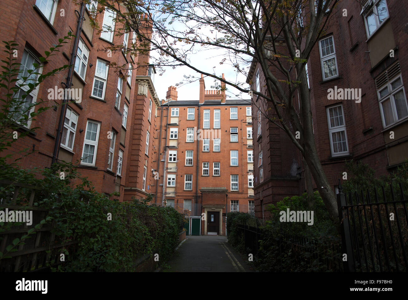 Sutton dwellings hires stock photography and images Alamy