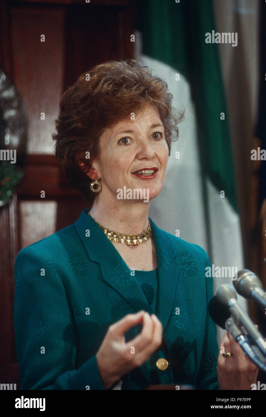Mary robinson hires stock photography and images Alamy