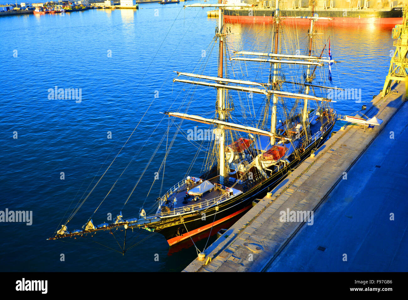 Stad Amsterdam clipper Tall Ships sailing ship Stock Photo Alamy