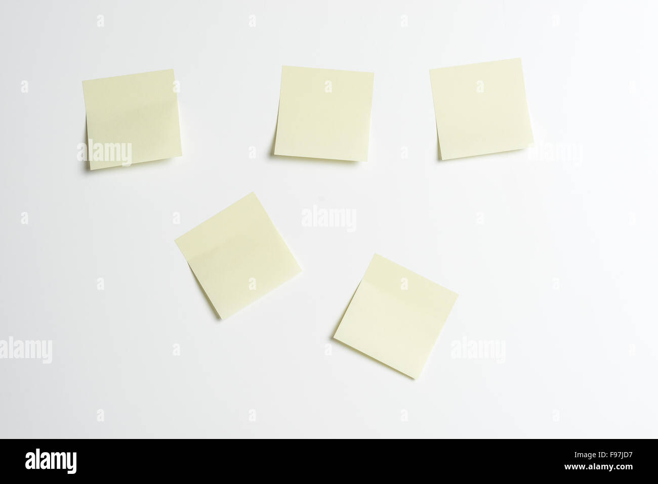 postits on the wall as a reminder Stock Photo Alamy