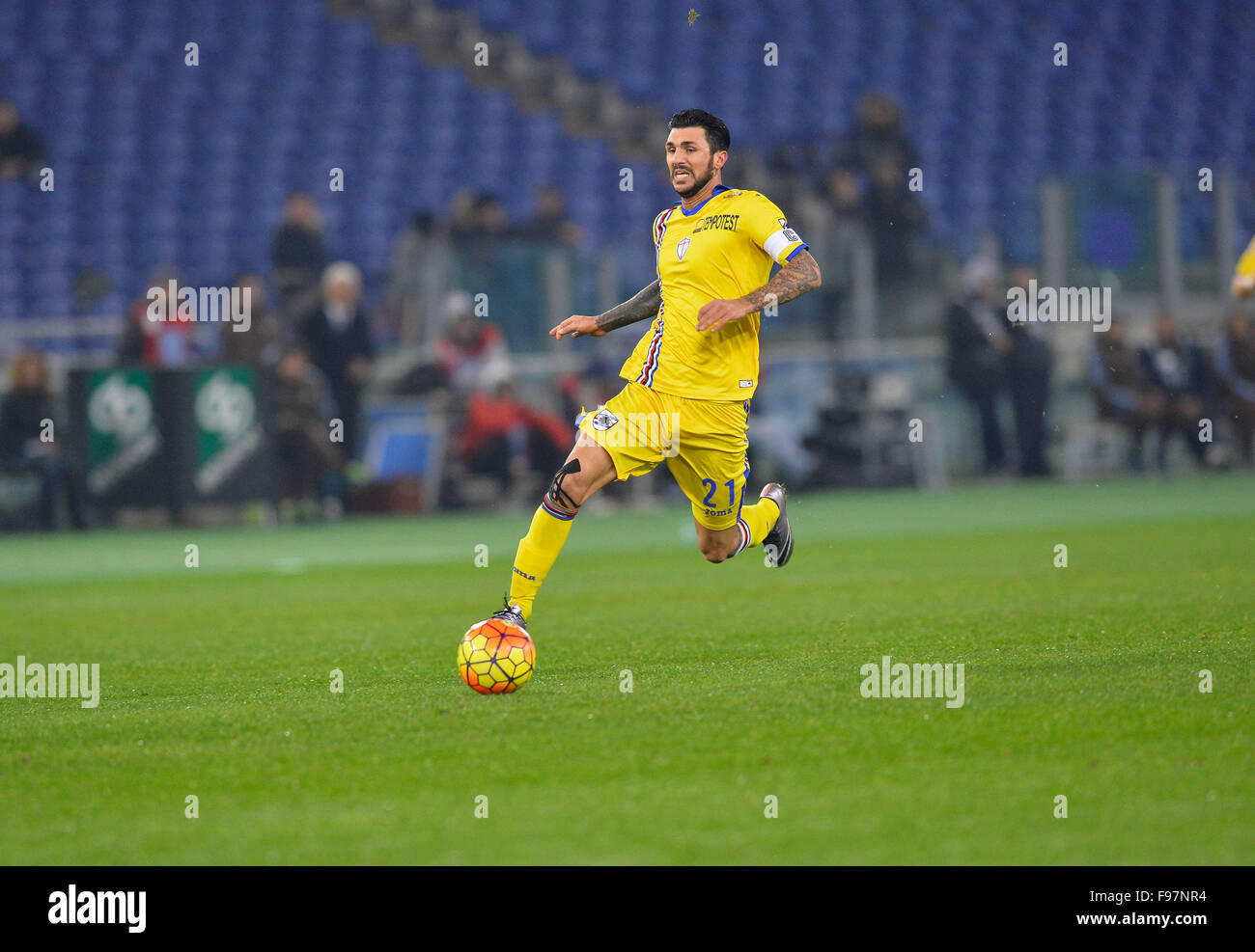 Rome, Italy. 14th December, 2015. Roberto Suriano during the Italian Serie A football match S.S. Lazio vs U.C. Sampdoria at the Olympic Stadium in Rome, on December 14, 2015. Stock Photo