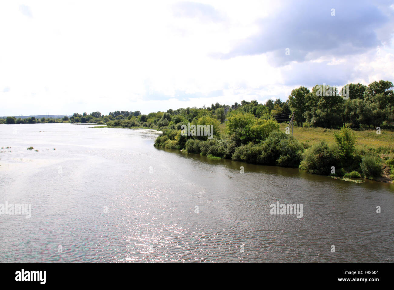 London Countryside Rivers Countryside landscape with river Stock Photo - Alamy