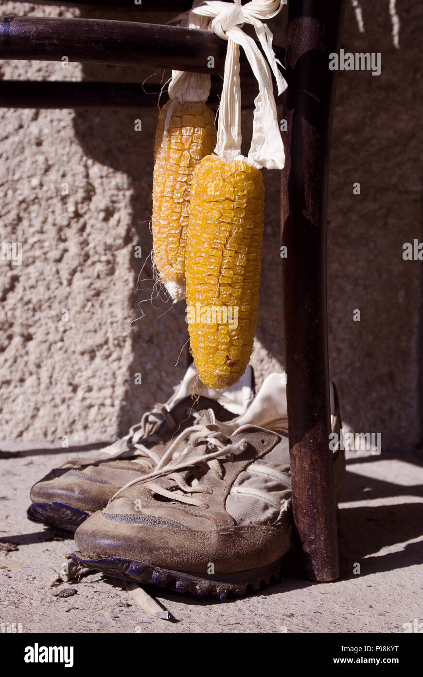 Corn husk shoes hires stock photography and images Alamy