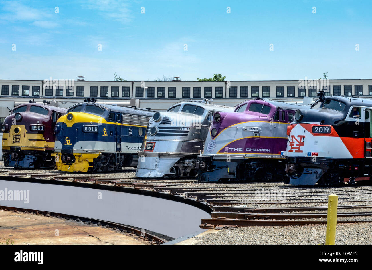 Grouping Of Five Streamliners Around Roundhouse At The North Carolina Transportation Museum Spencer, NC Stock Photo