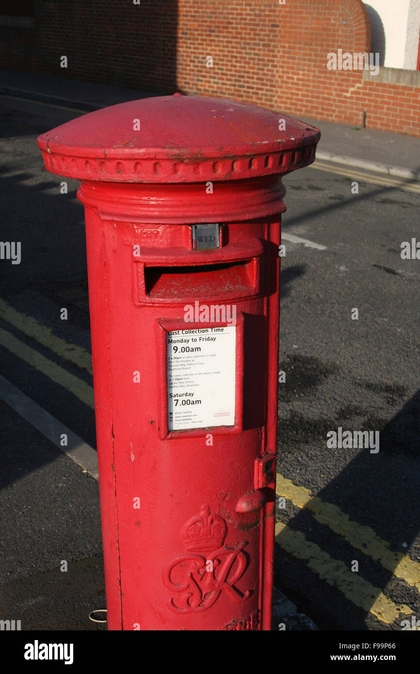 POST BOX ROYAL MAIL UK Stock Photo Alamy