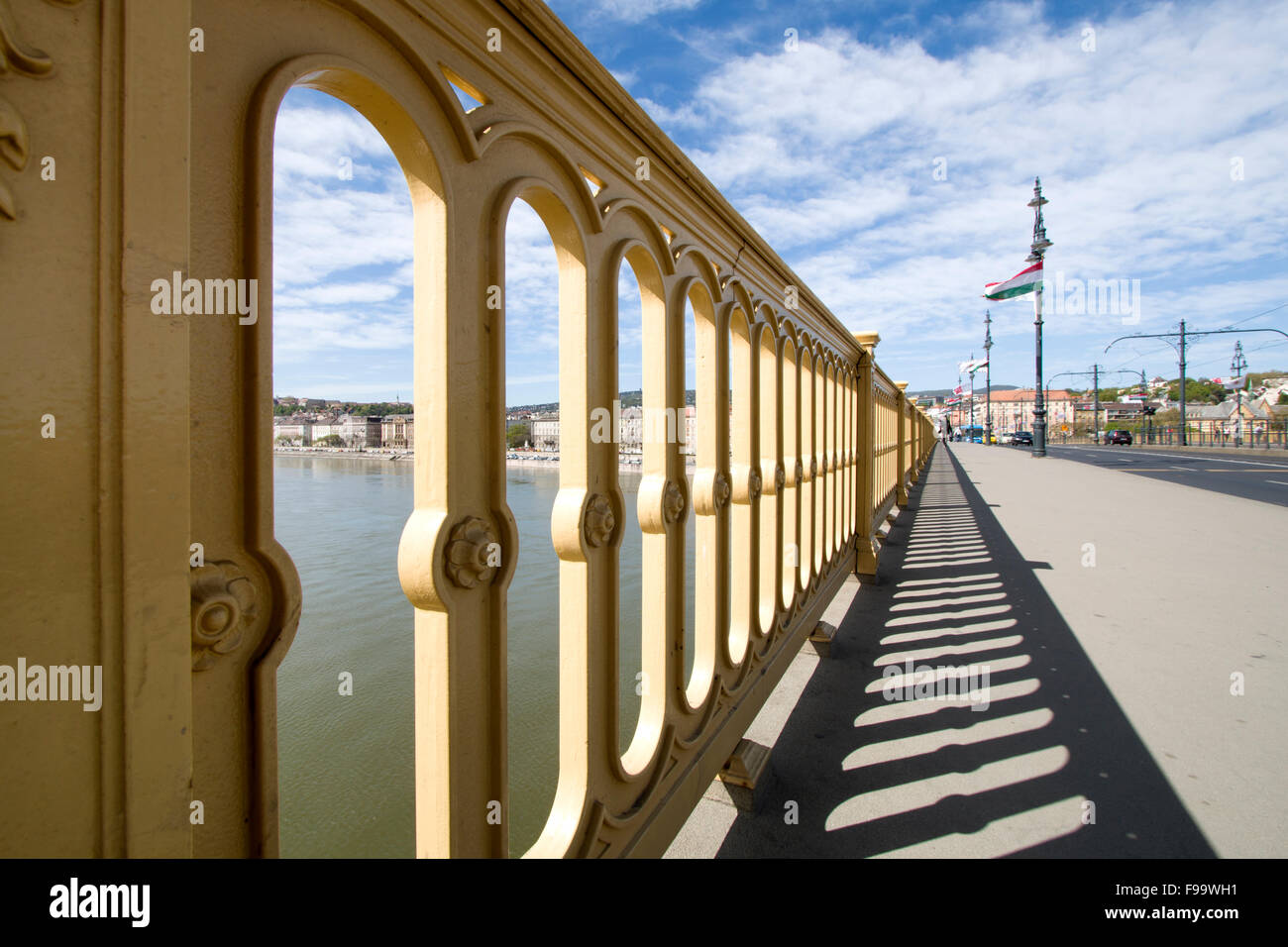 Margit hid bridge hi-res stock photography and images - Alamy