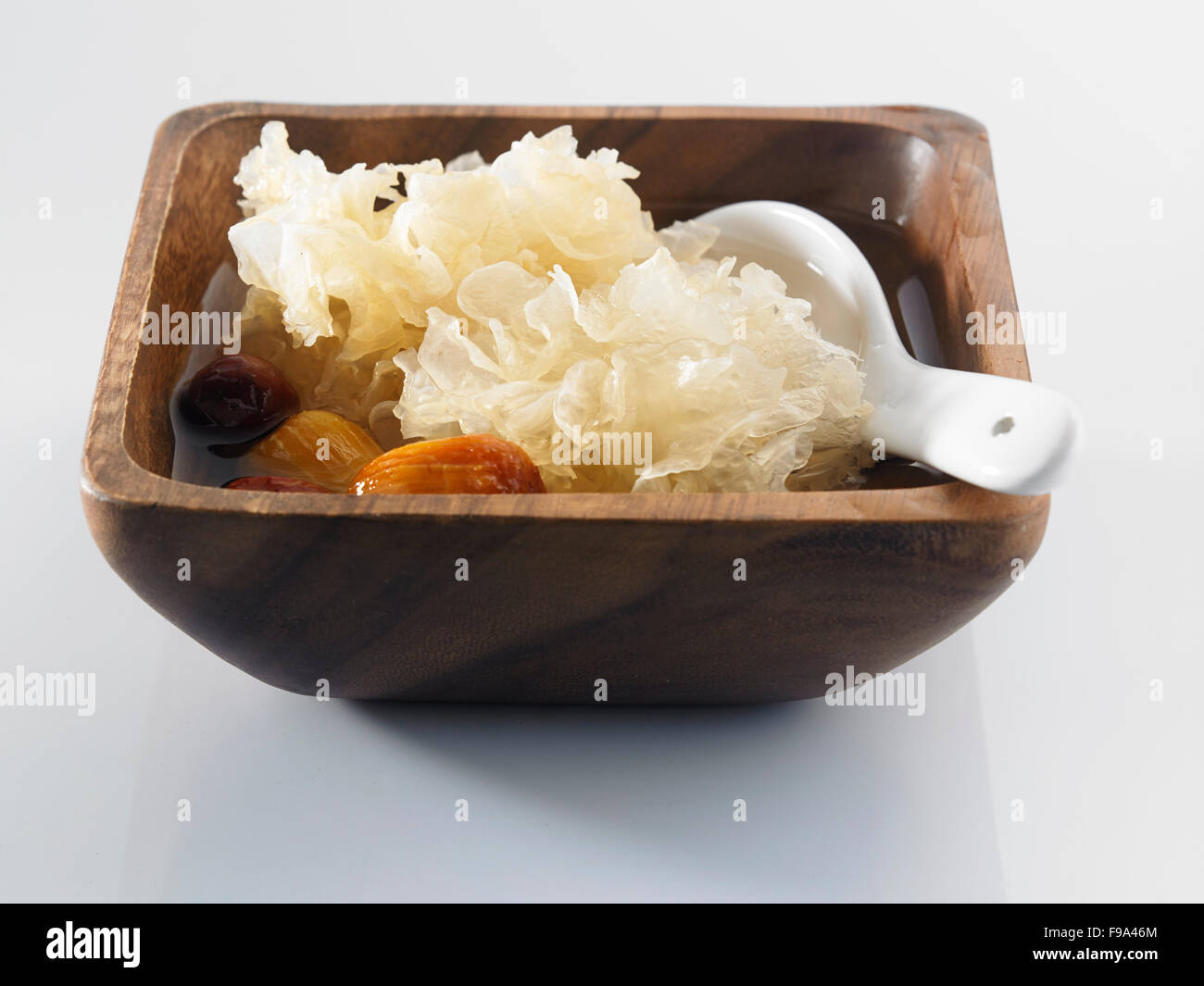 jujubes (Chinese red dates), and white wood ear fungus (also snow