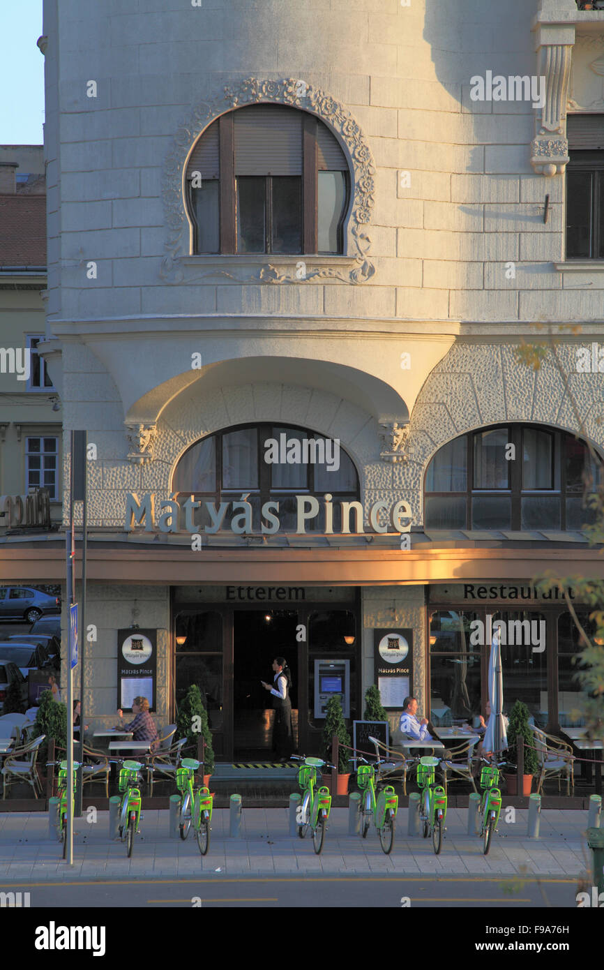 Hungary Budapest Mátyás Pince restaurant Stock Photo - Alamy