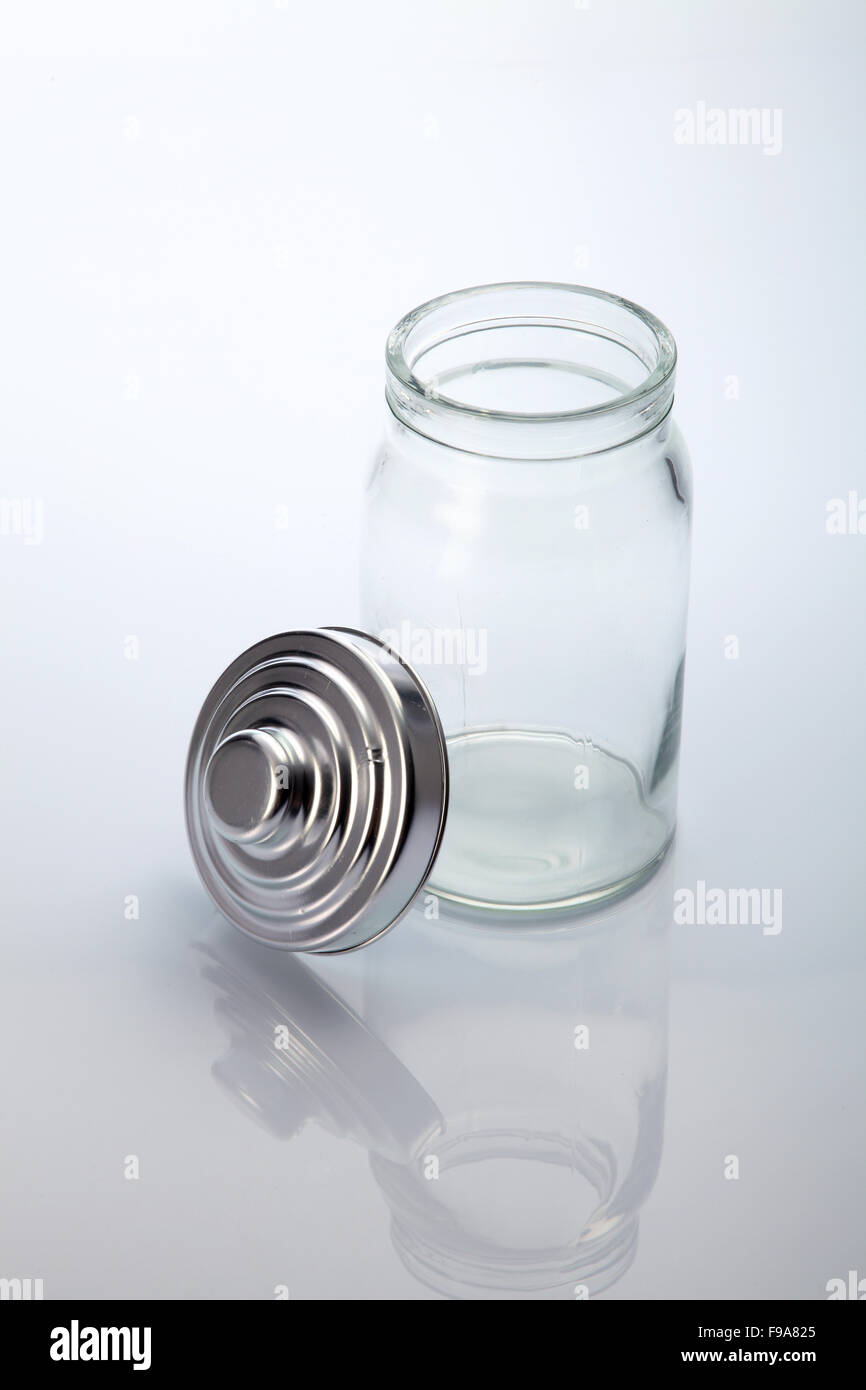 https://c8.alamy.com/comp/F9A825/air-tight-glass-jar-on-the-white-background-F9A825.jpg