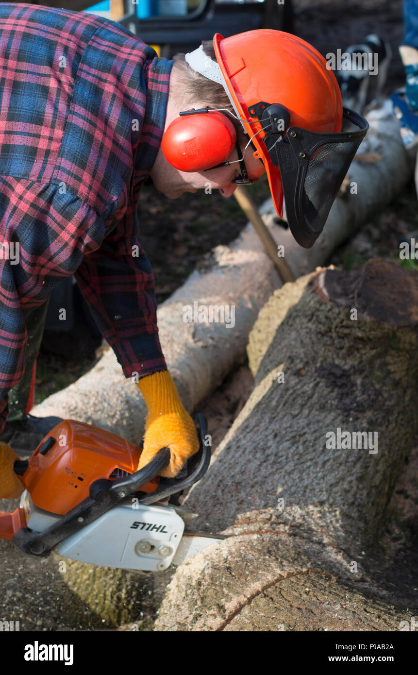 Chainsaw chain closeup hi-res stock photography and images - Alamy