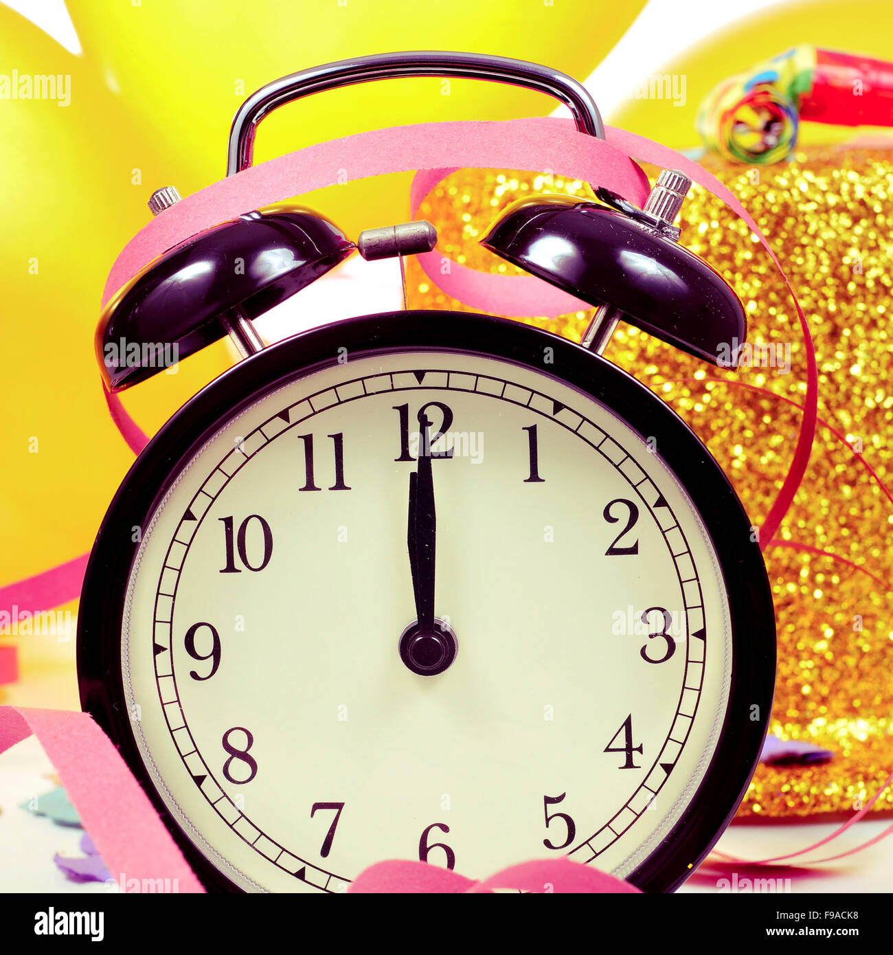 Countdown party hi-res stock photography and images - Alamy