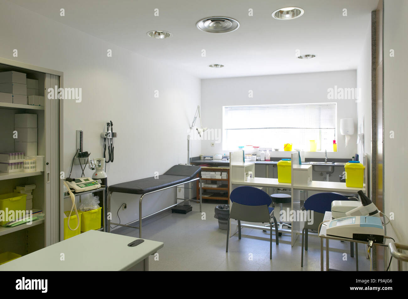 Blood Donation and Analytical room at hospital Stock Photo - Alamy