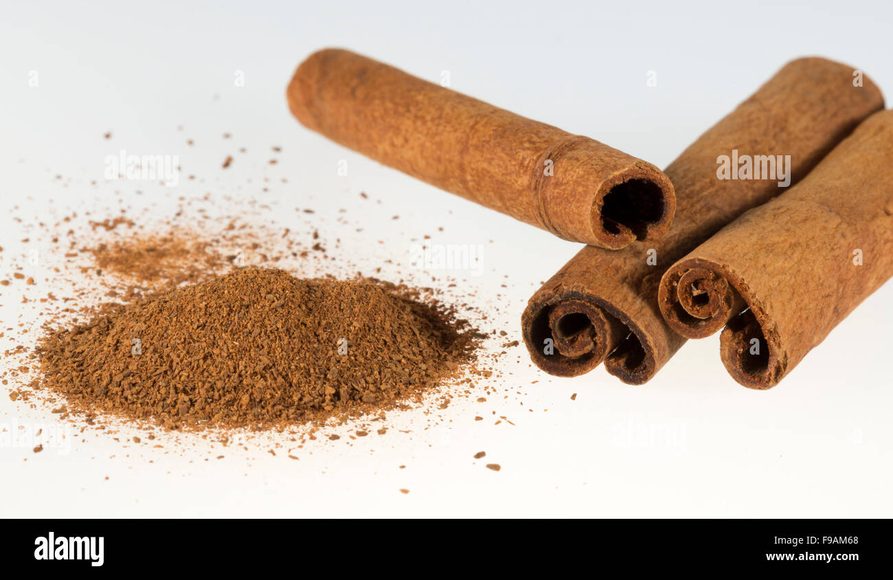 Cinnamon Sticks and Powder Stock Photo Alamy