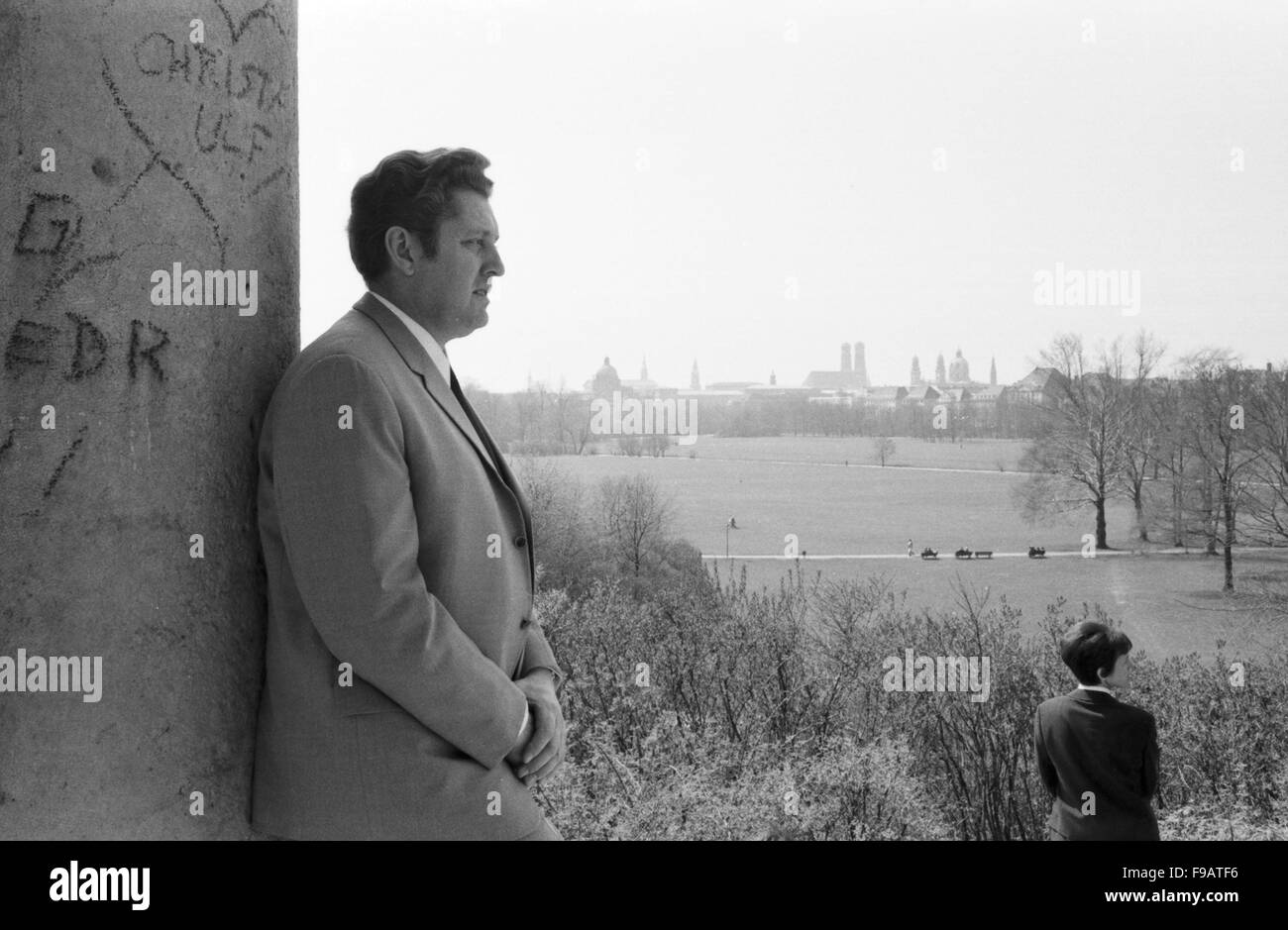 Der niederländische Tenor Anton de Ridder unterwegs in München