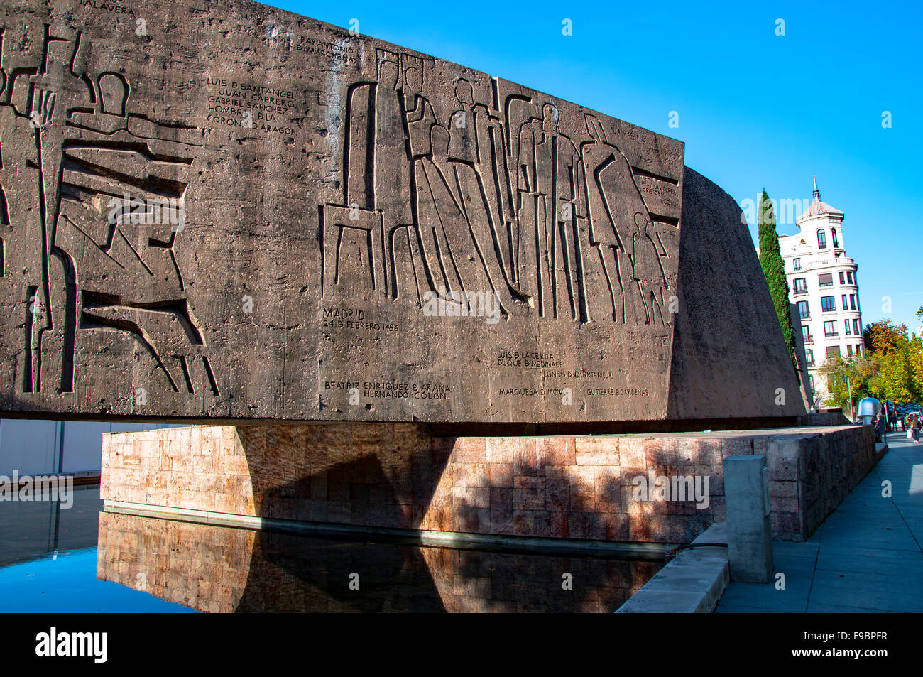 Monumento al Descubrimiento de América, Plaza Colón, Madrid, Spain Stock Photo