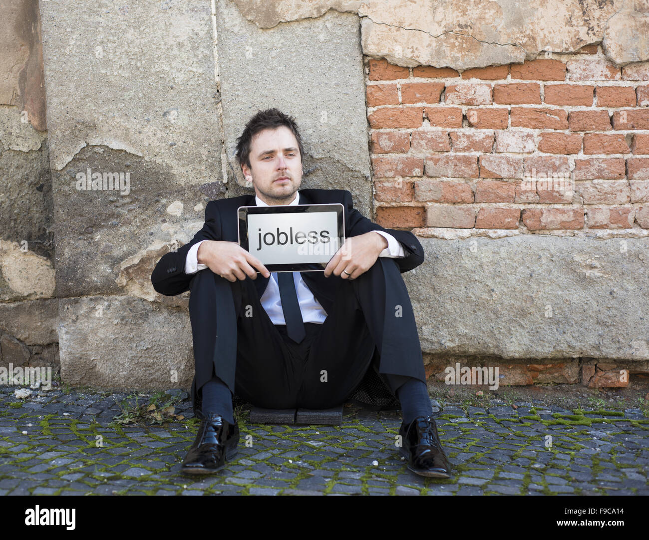 сын безработный. формально безработный. что нарисовать подростку. дети родители гаджеты. детям о папе.