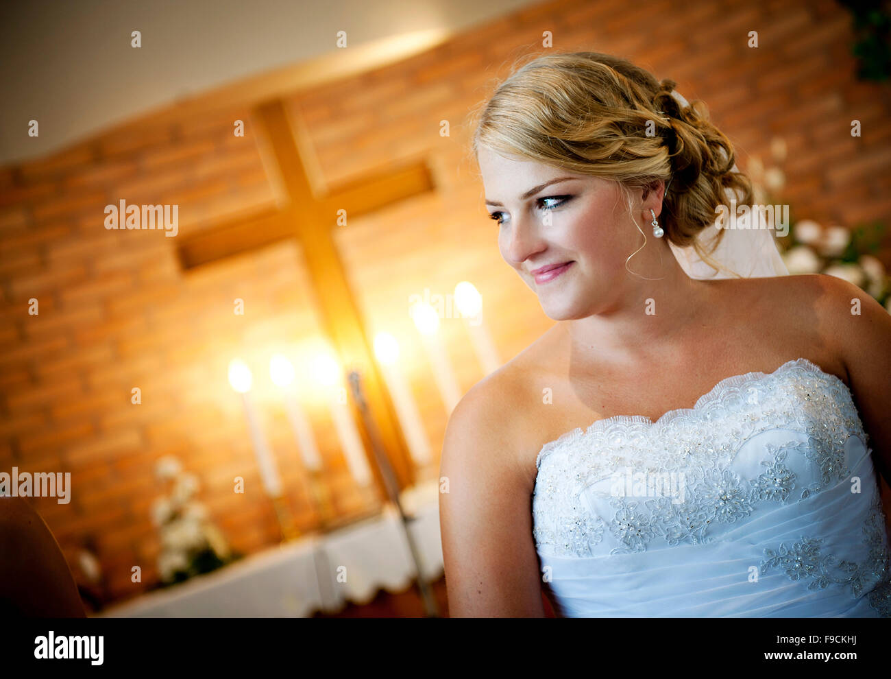 Wedding day at church hi-res stock photography and images - Alamy