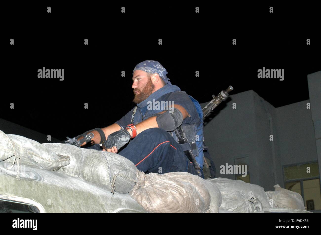 Italian military intervention in Iraq (10/2004), night patrol of Carabinieri  (Military Police) Stock Photo