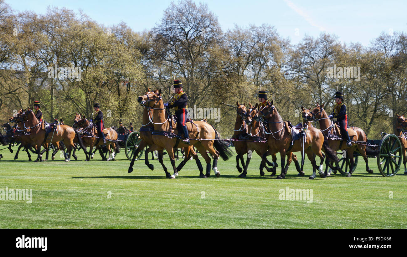 Uniform royal horse artillery hires stock photography and images Alamy