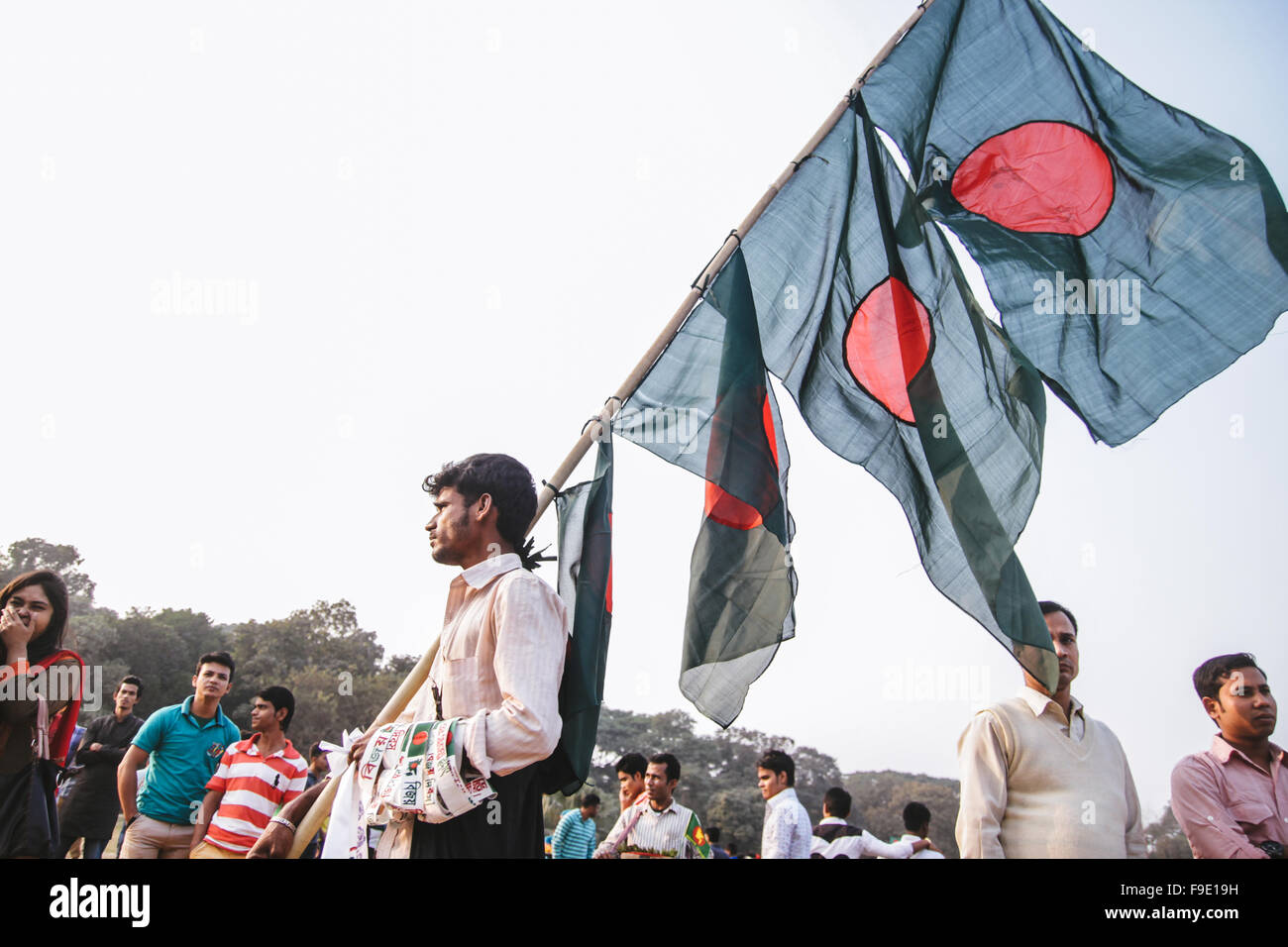 Dhaka Bangladesh 16th Dec 2015 A Flag Vendor Selling Bangladesh S National Flag Bangladeshi People Observing Victory Day On 16 December 1971 Bangladesh Gained Victory After 9 Month Long Liberation War Against Pakistan