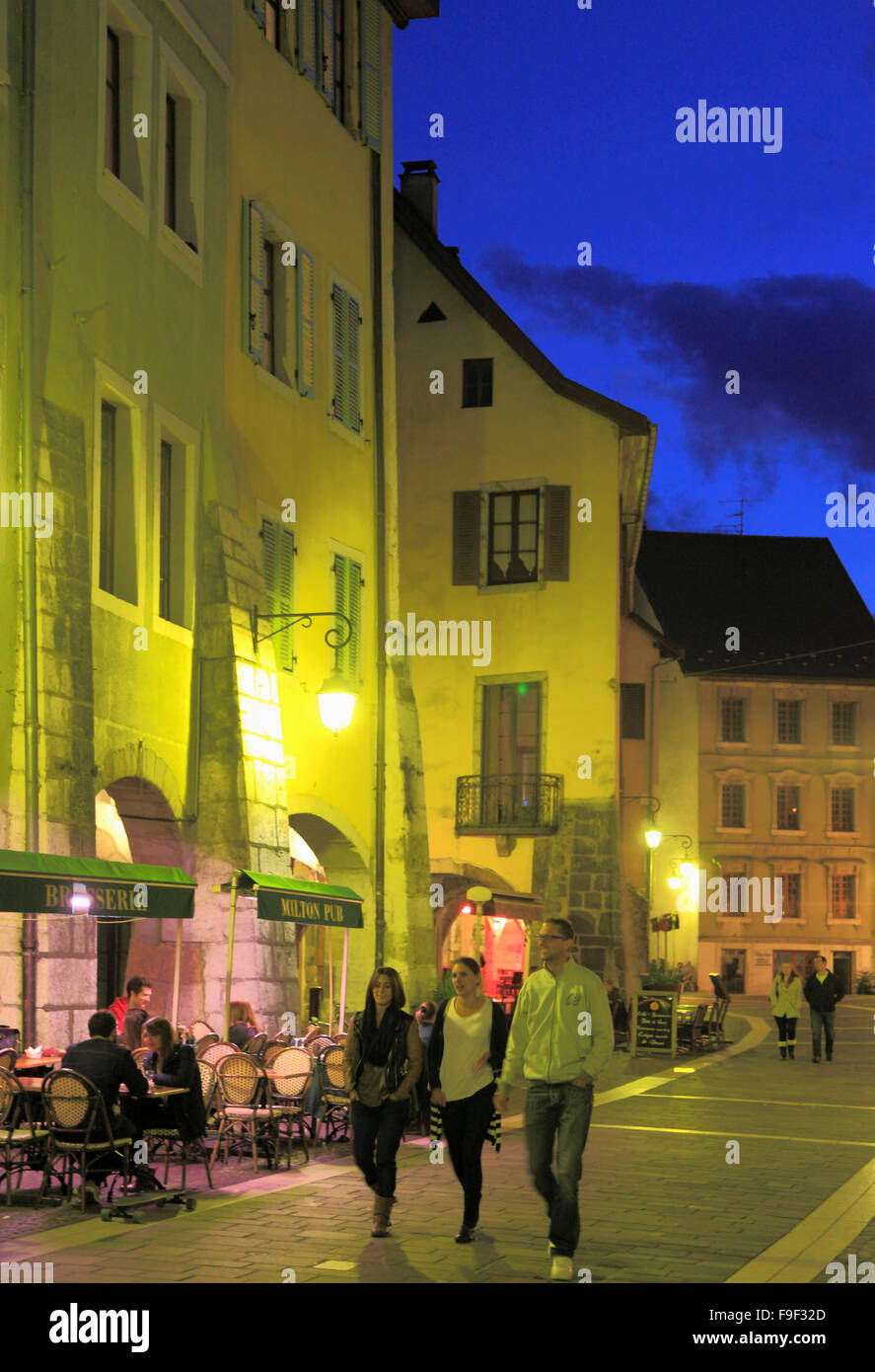 France Rhône-Alpes Annecy street scene night people Stock Photo - Alamy