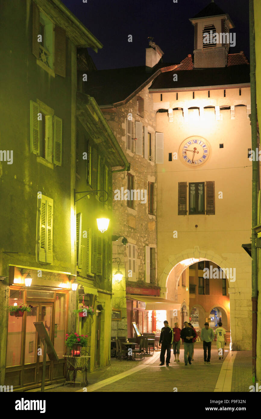 France Rhône-Alpes Annecy street scene night people Stock Photo - Alamy