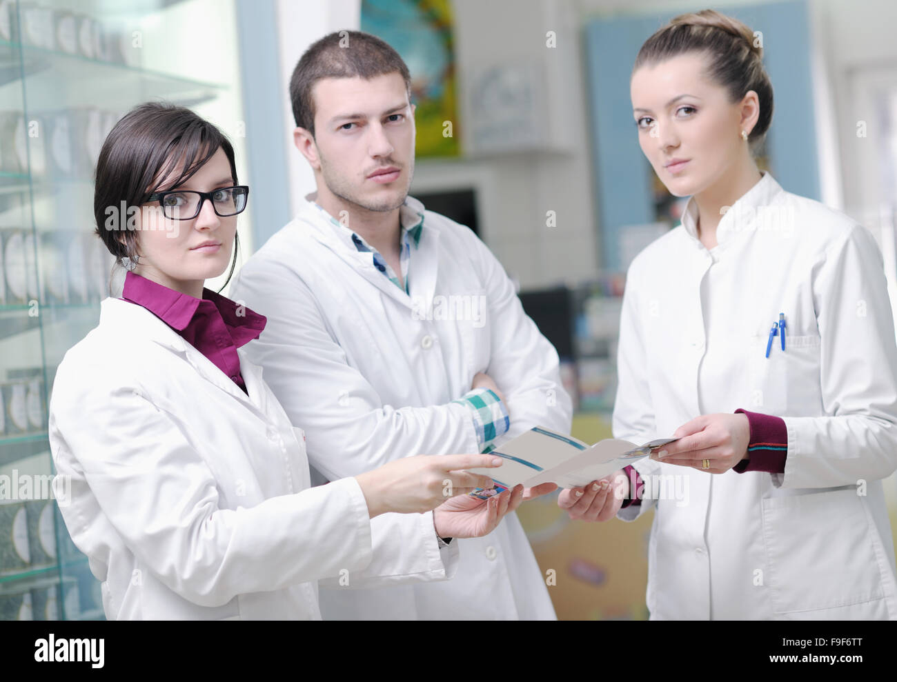 Beautiful young woman pharmacist hi-res stock photography and images ...