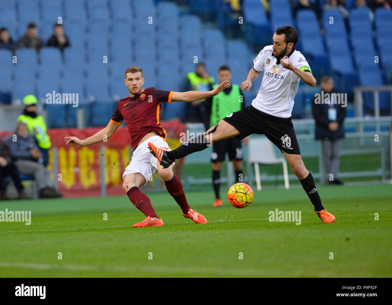 Rome, Italy. 16th Dec, 2015. Edin Dzeko during the Italian Cup football match A.S. Roma vs A.S. Spezia at the Olympic Stadium in Rome, on december 16, 2015. Credit:  Silvia Lore'/Alamy Live News Stock Photo