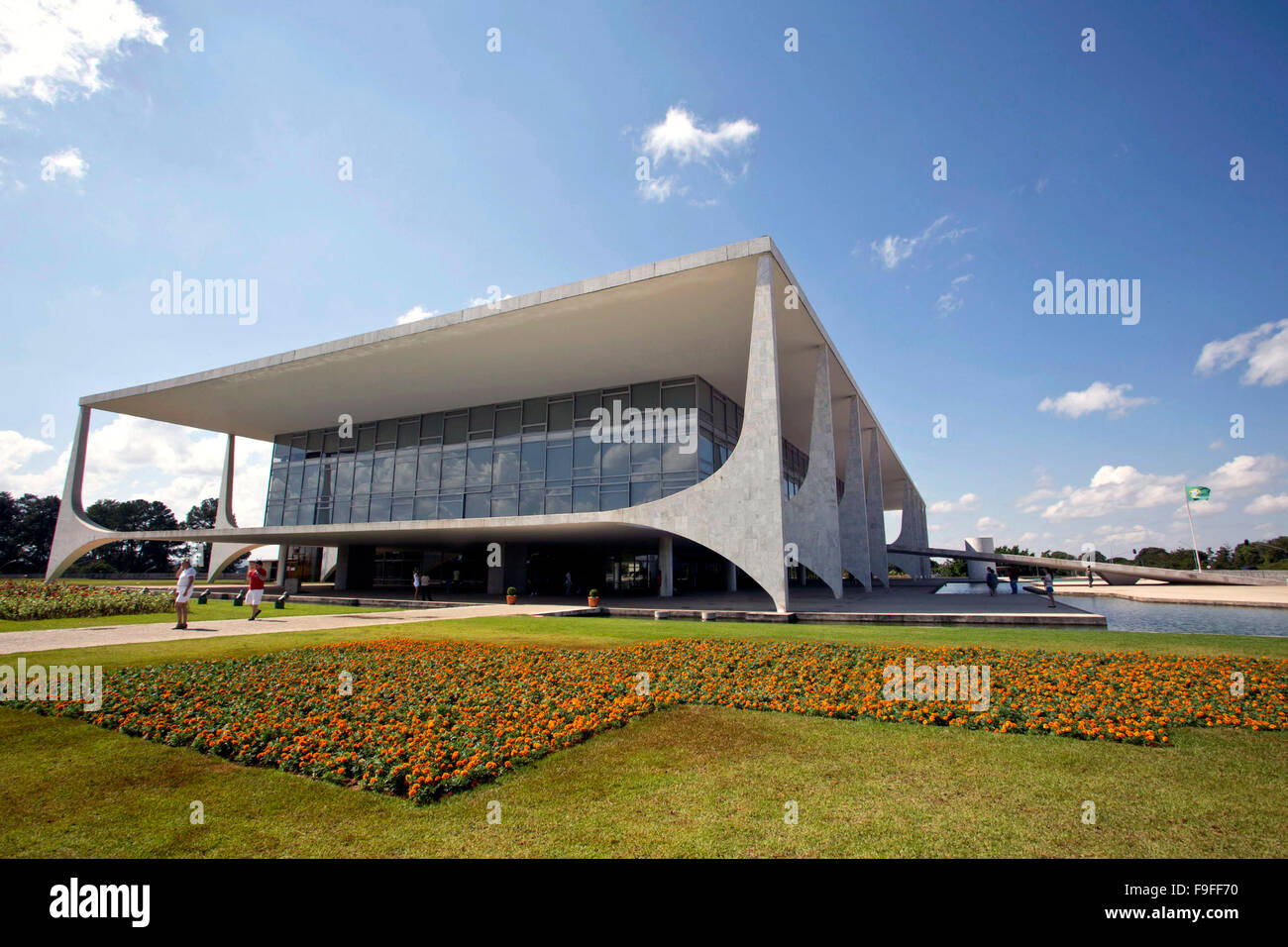 Brasilia, presidential palace Stock Photo Alamy