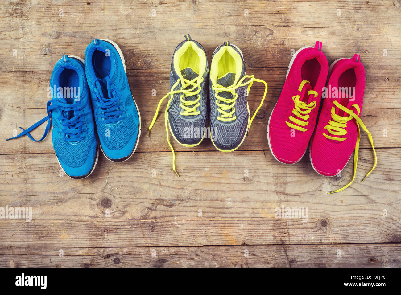 sports shoes low price