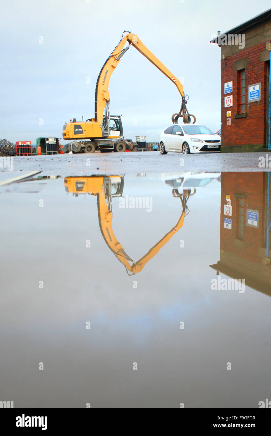 An industrial crane in Inverkeithing Stock Photo