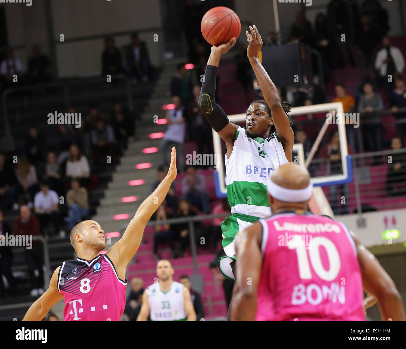 Telekom Dome Bonn Germany 16th December 2015 Telekom Baskets Stock Photo Alamy