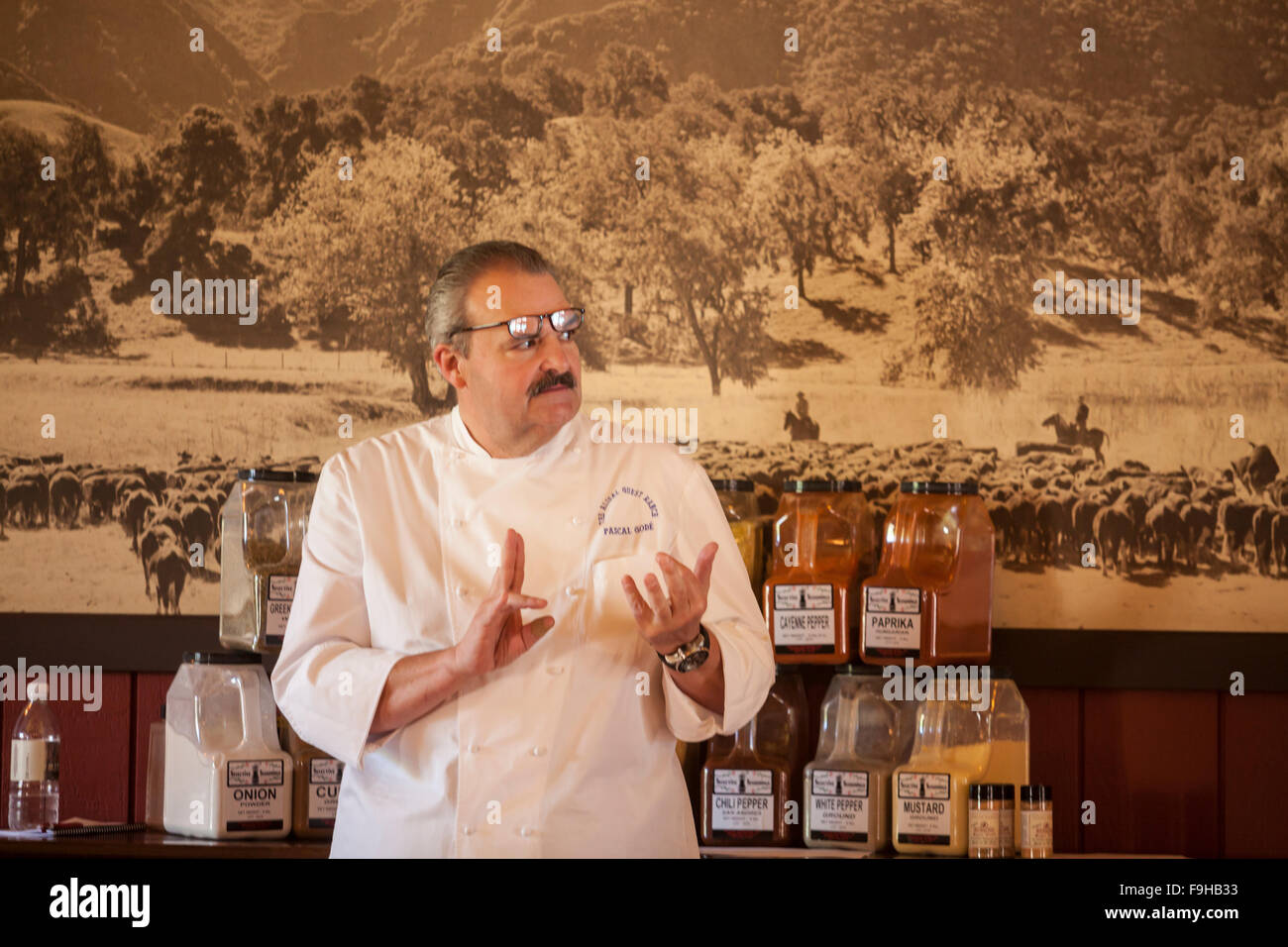 Chef Pascal Gode lectures at the Spice Seminar, BBQ Bootcamp, Alisal Guest Ranch, Solvang, California Stock Photo