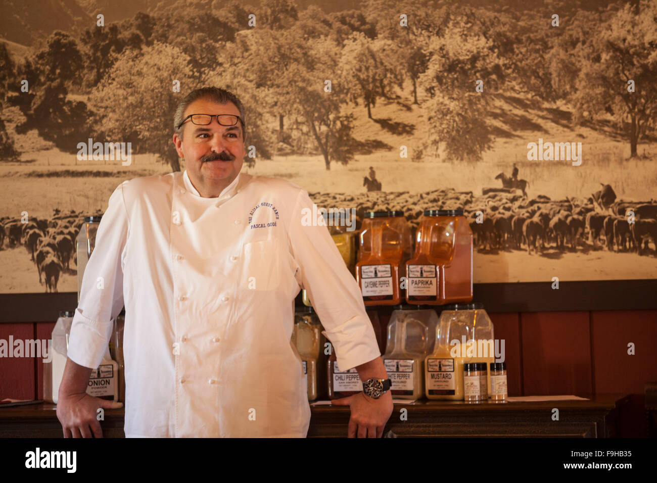 Chef Pascal Gode lectures at the Spice Seminar, BBQ Bootcamp, Alisal Guest Ranch, Solvang, California Stock Photo
