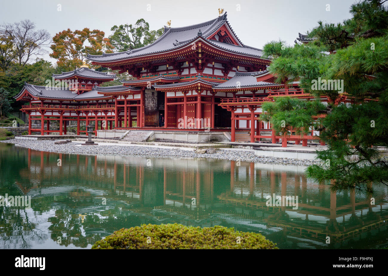FRONT VIEW OF THE BYODOIN TEMPLE (1053)  UJI  JAPAN Stock Photo
