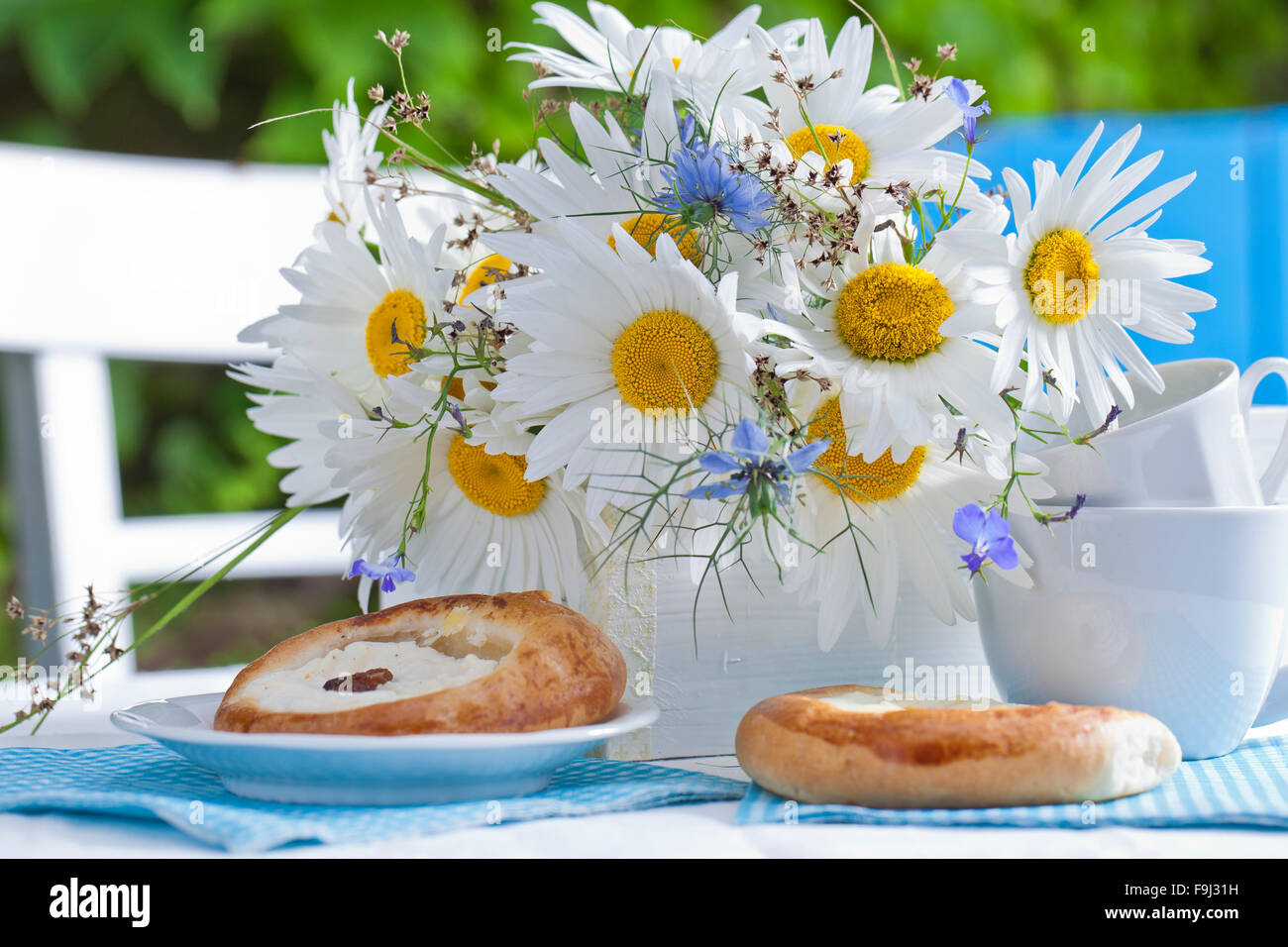 ox daisy breakfast Stock Photo Alamy