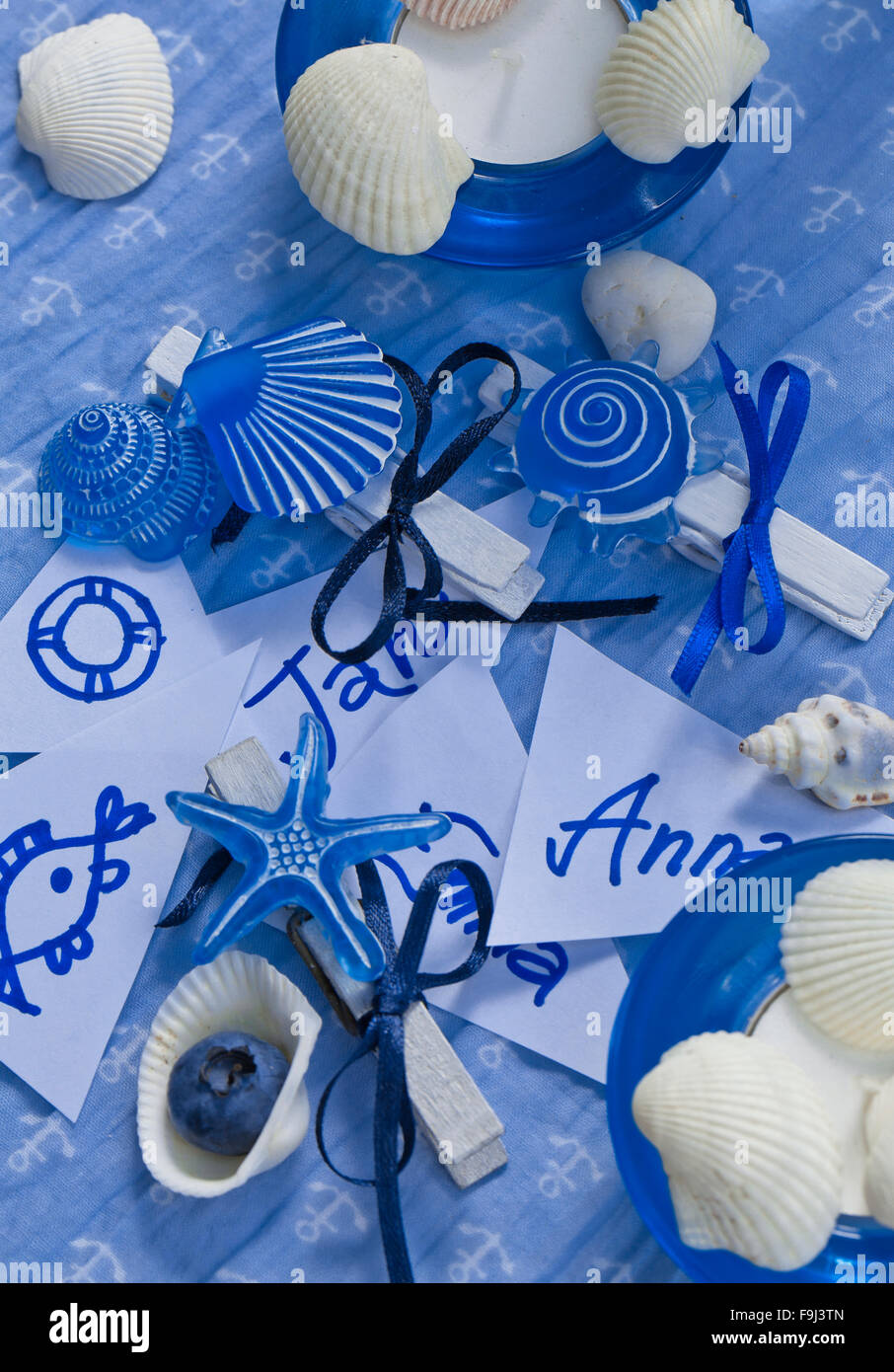 garden party name cards Stock Photo Alamy