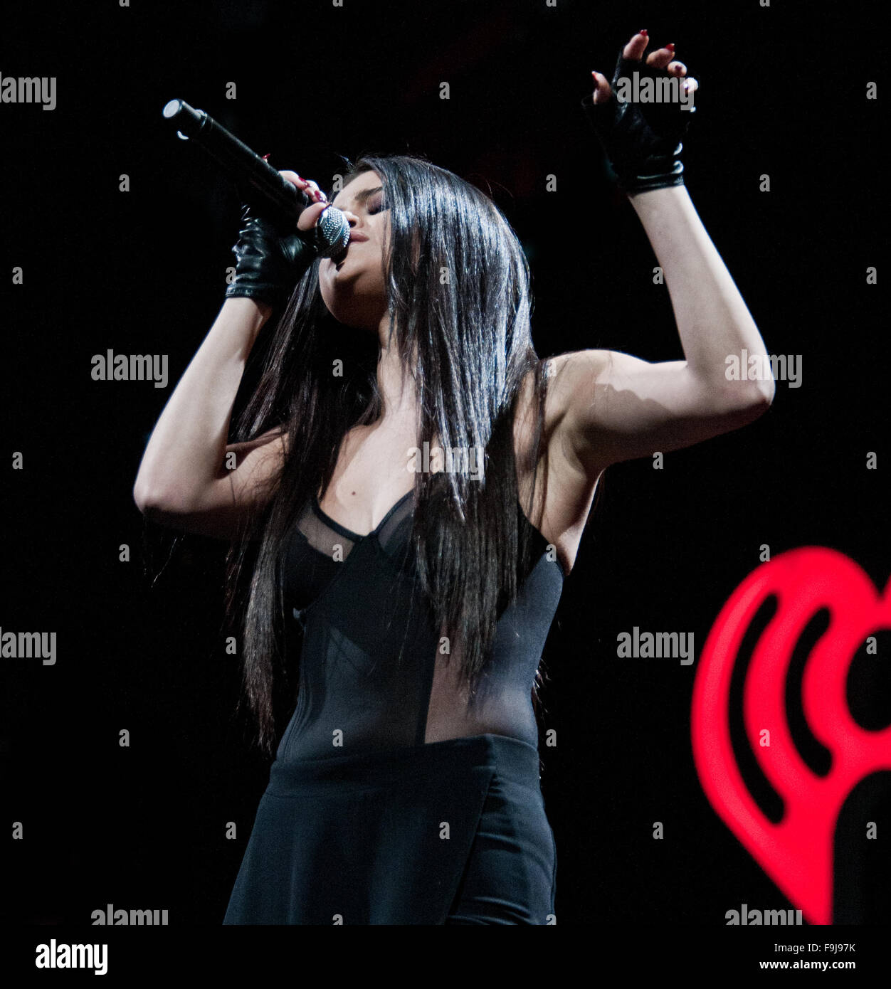 Selena Gomez Performs at Q102's Jingle Ball 2015 at Wells Fargo Center