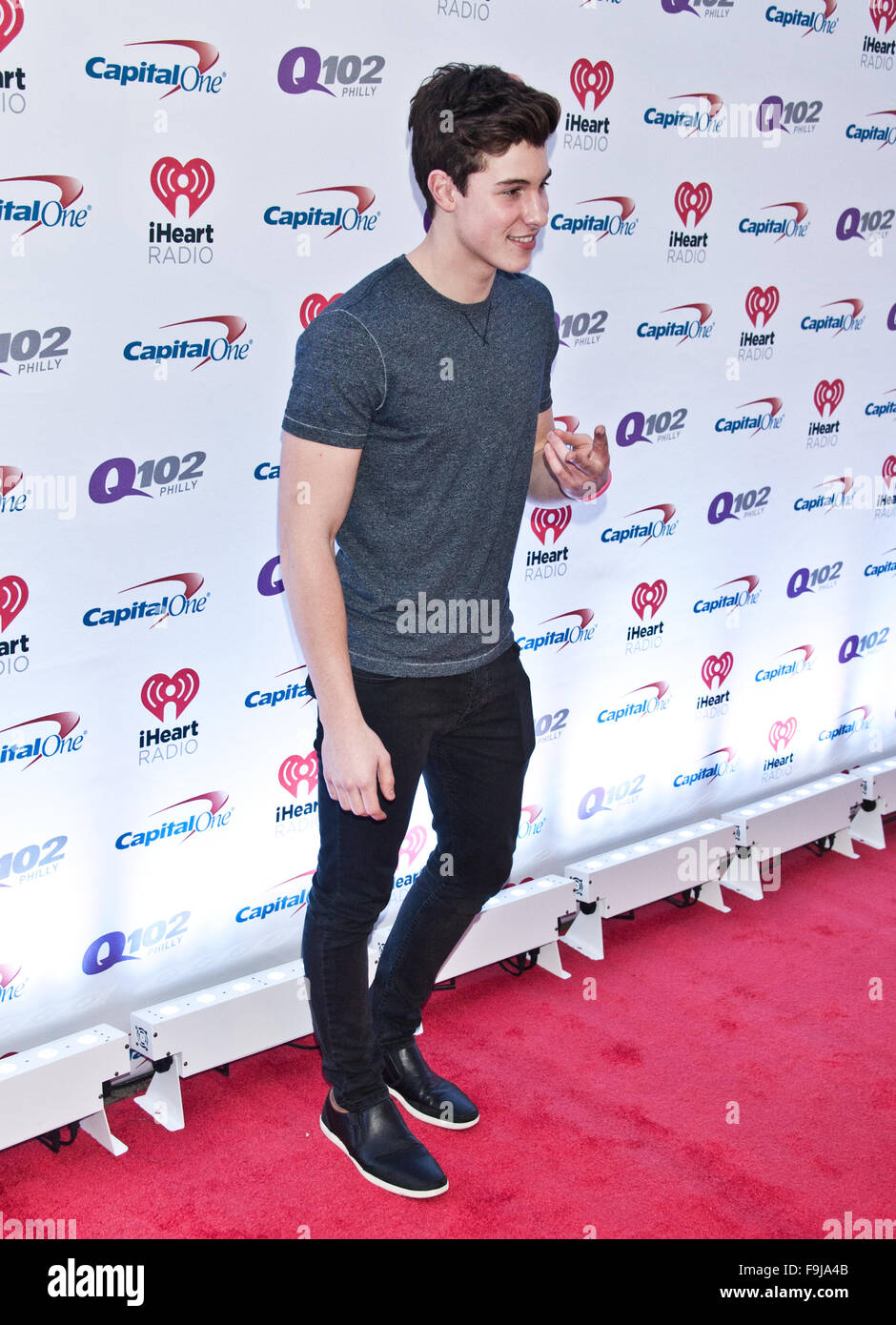 Shawn Mendes Poses at Q102's Jingle Ball 2015 at Wells Fargo Center on