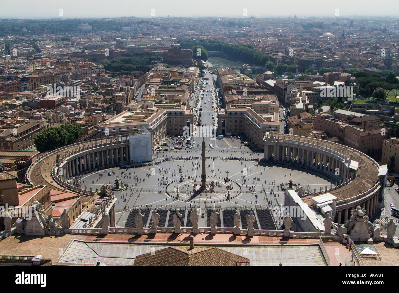 St. Peter's Square from Rome in Vatican State Stock Photo - Alamy