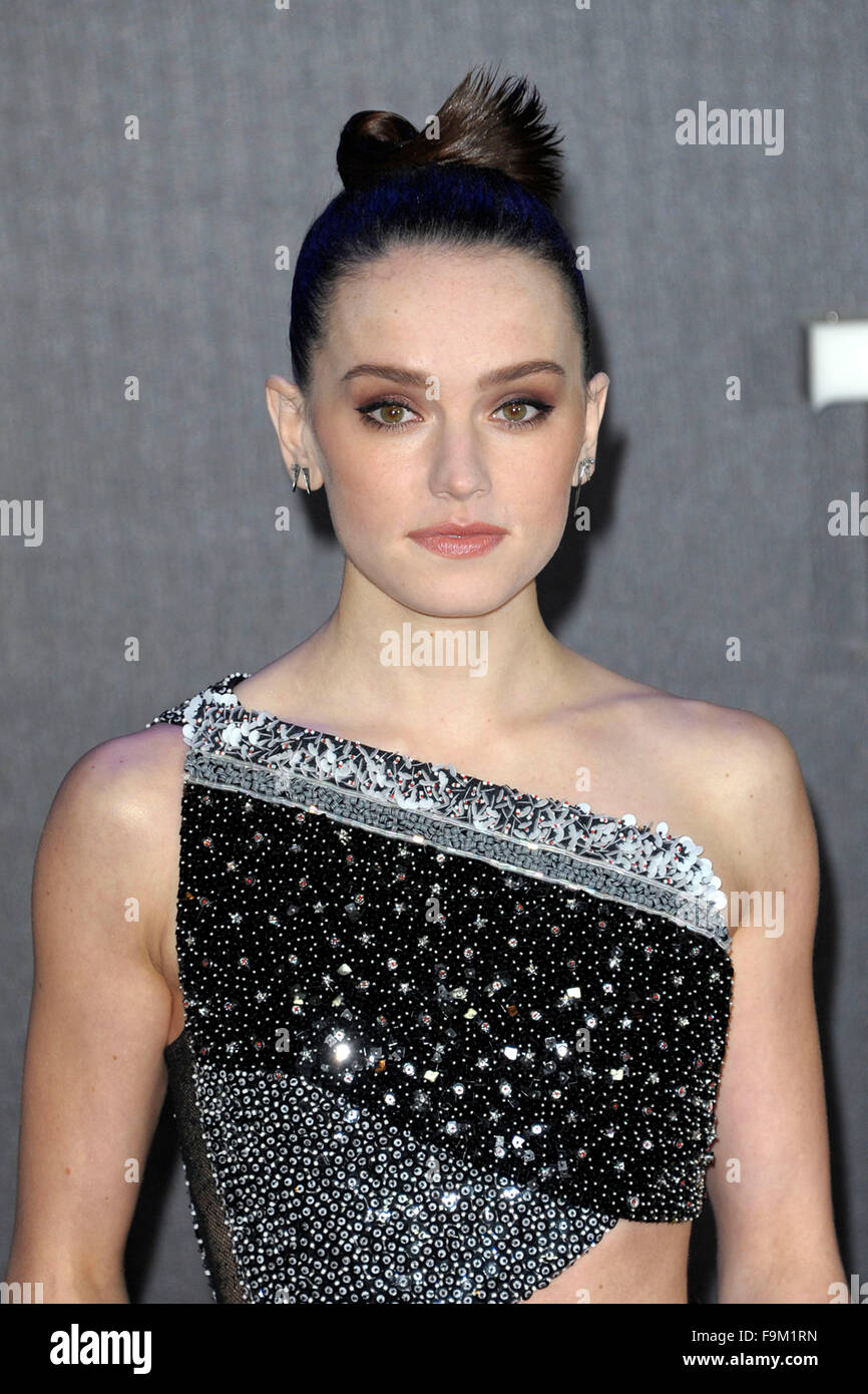 Daisy ridley 2015 hires stock photography and images Alamy