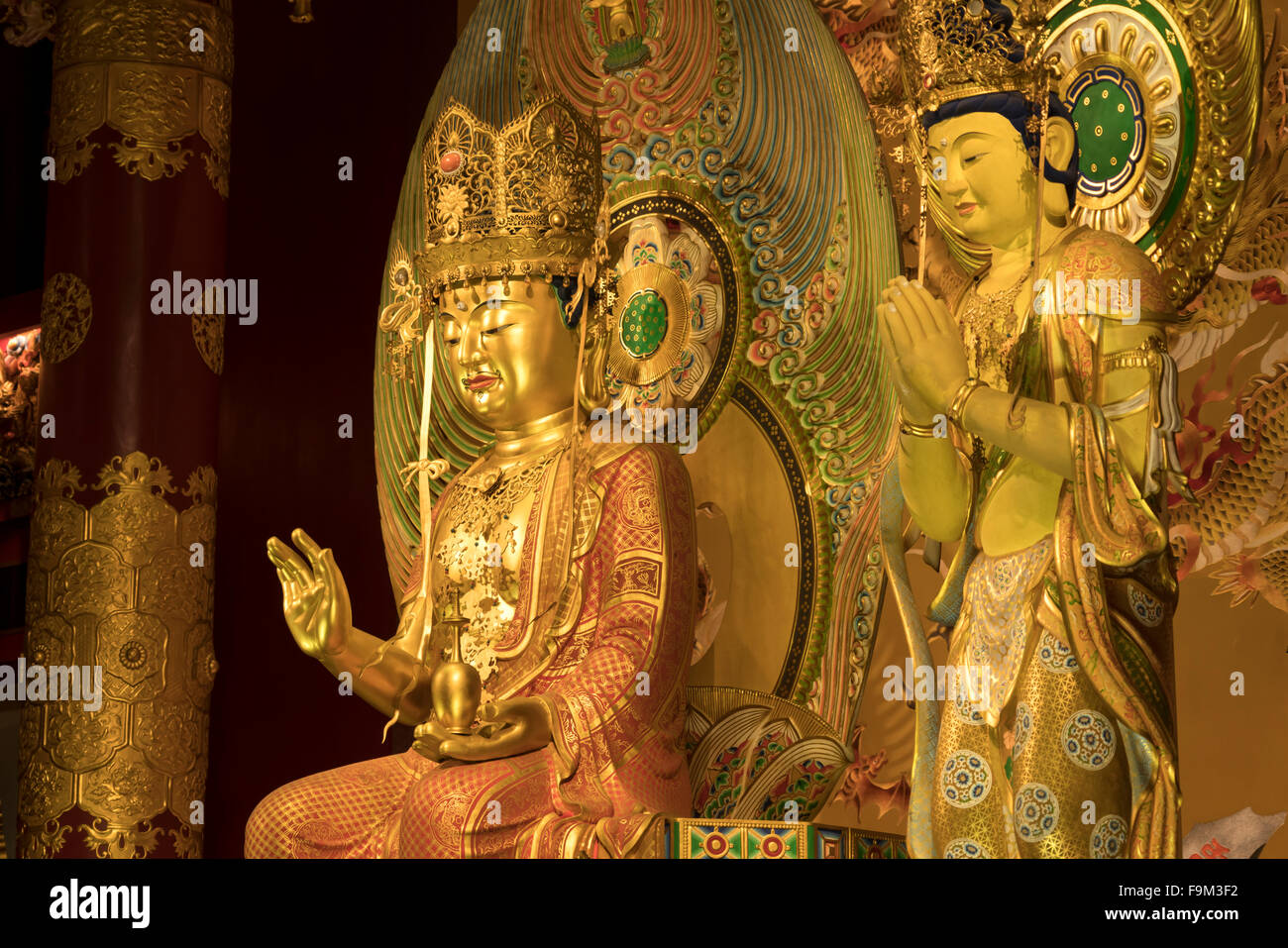 Golden statues, Buddha Tooth Relic Temple, Singapore, Asia Stock Photo