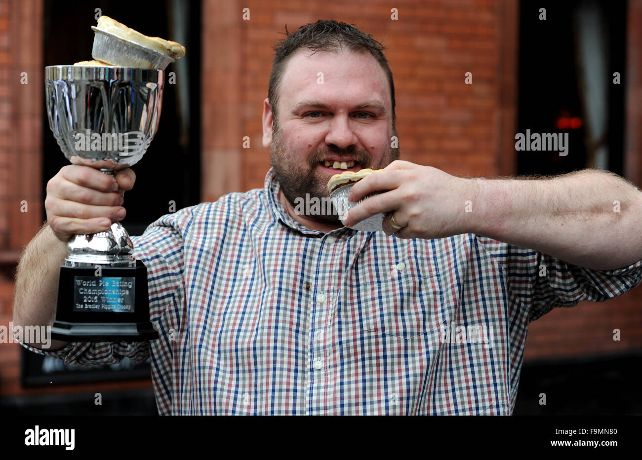 World pie eating championship hires stock photography and images Alamy