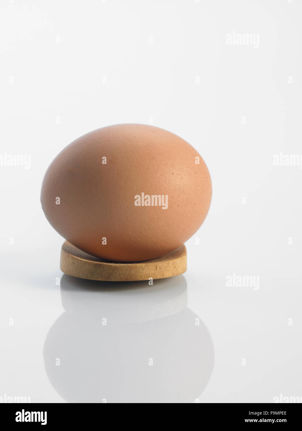 chicken egg isolated on white background Stock Photo - Alamy