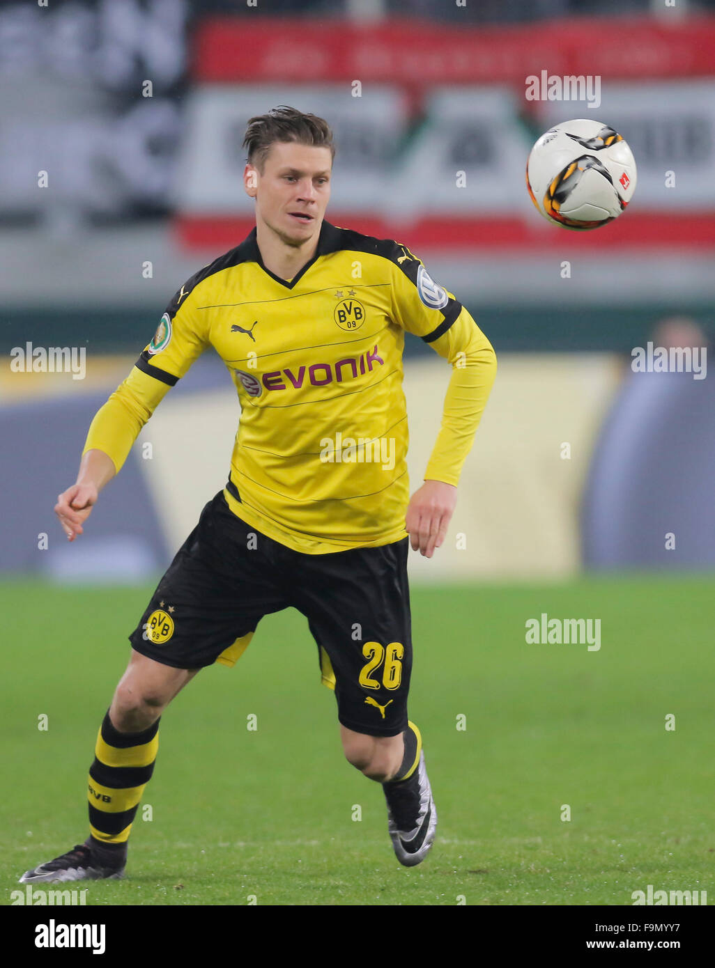 Augsburg Germany 16th December 2015 Lukasz Piszczek Bvb 26 In Stock Photo Alamy