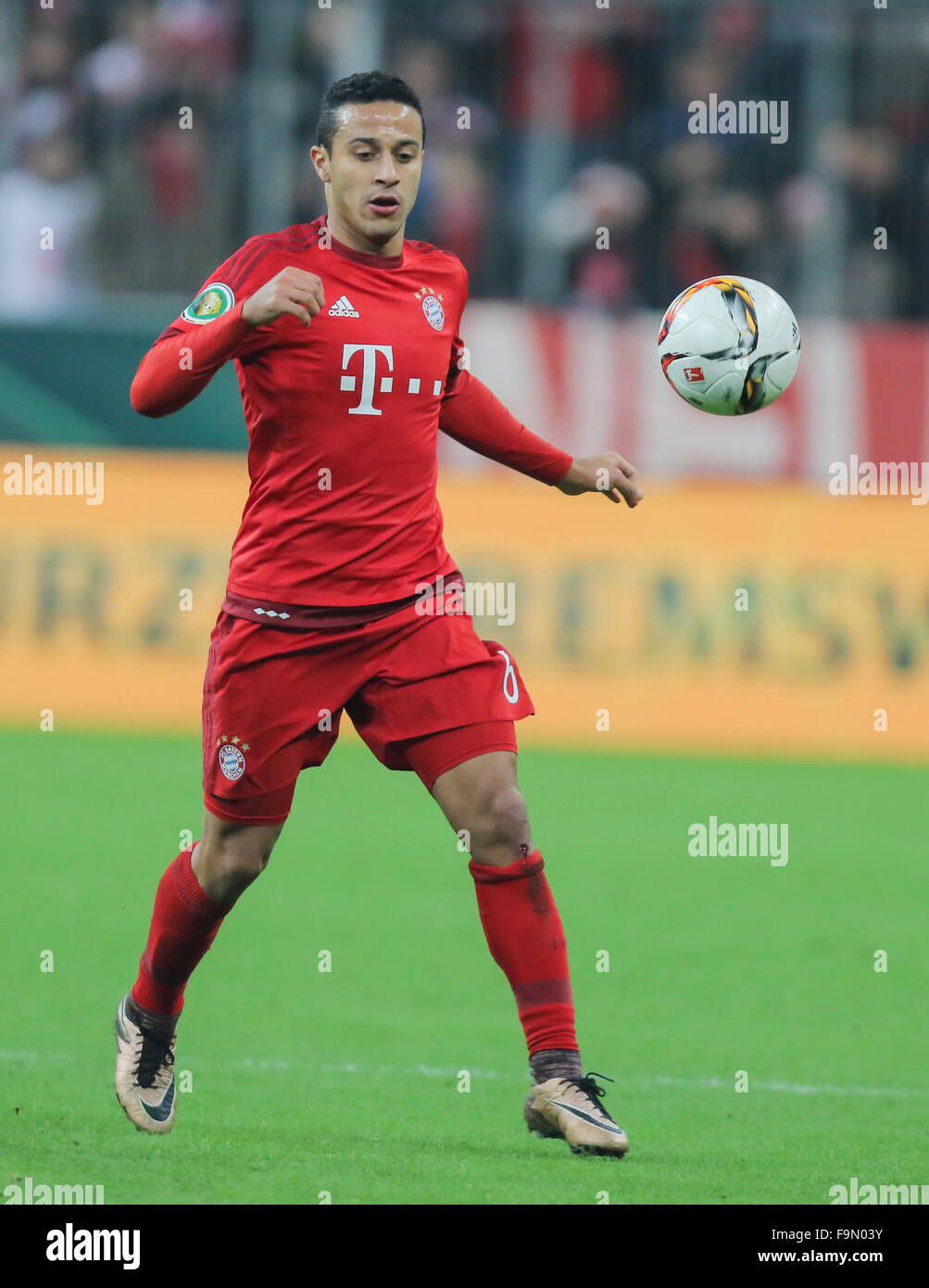 Munich, Germany. 15th December, 2015. Thiago ALCANTARA, FCB 6